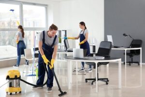 نظافت شرکت و اداره توسط سرویس‌های حرفه‌ای نظافتی