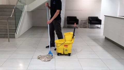 نظافت راه پله و فضای مشاع تهران | بهترین شرکتهای خدماتی نظافتی در تهران | نظافت منزل تهرانپارس و نظافت راه پله تهرانپارس