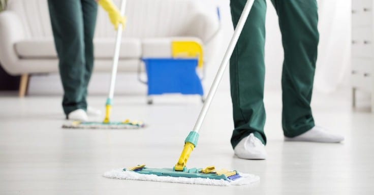نظافت راه پله هنگام و نظافت منزل هنگام با بهترین قیمت توسط نظافتچیان حرفه ای شرکت پاک رویال انجام می شود.