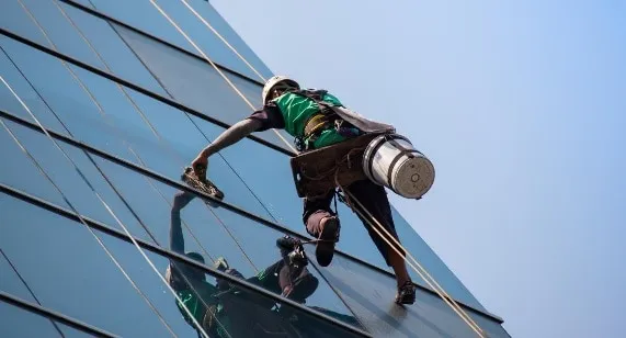 بررسی نققش نظافتچی ها زمان نماشویی